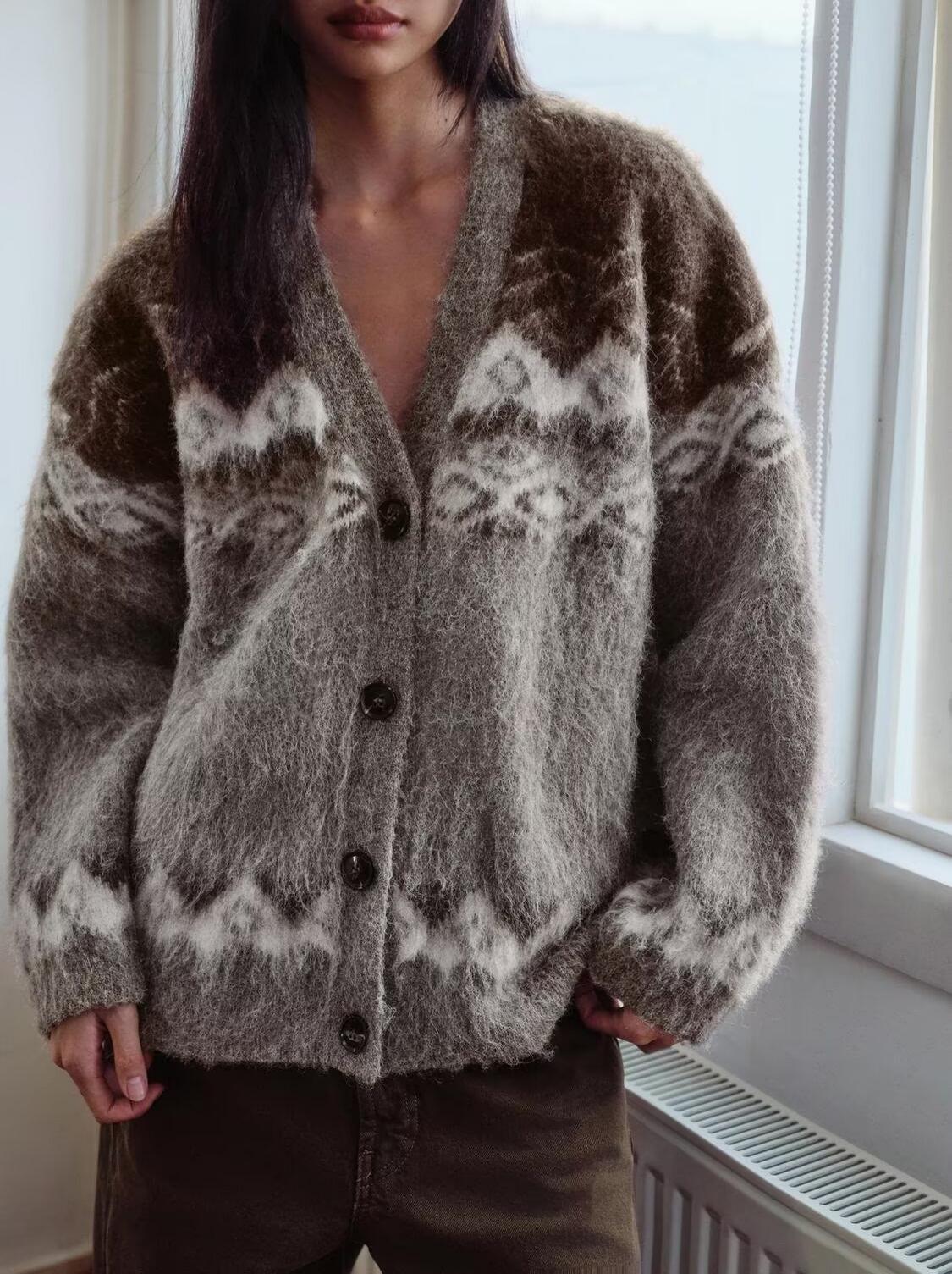 Elegant Jacquard Knitted Coat