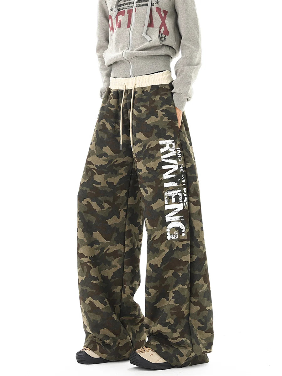 Letter Print Camouflage Sweatpants
